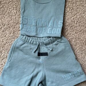 Fear of God Essentials Youth Set Size 6/7